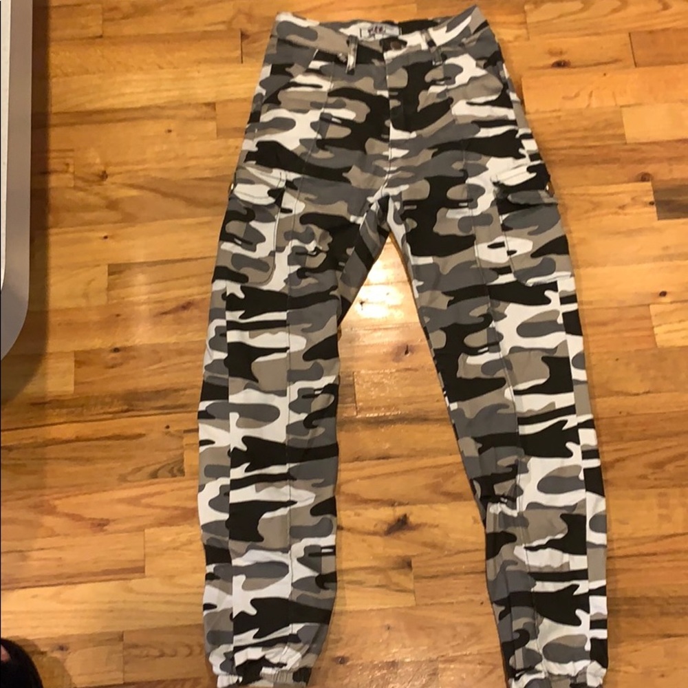 Camo pants